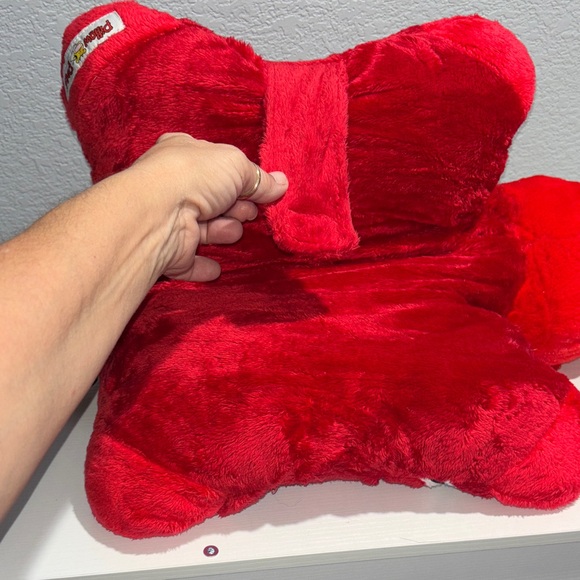 🫶🏼Arkansas Razorbacks Red Plush Pillow Pet - Picture 8 of 9